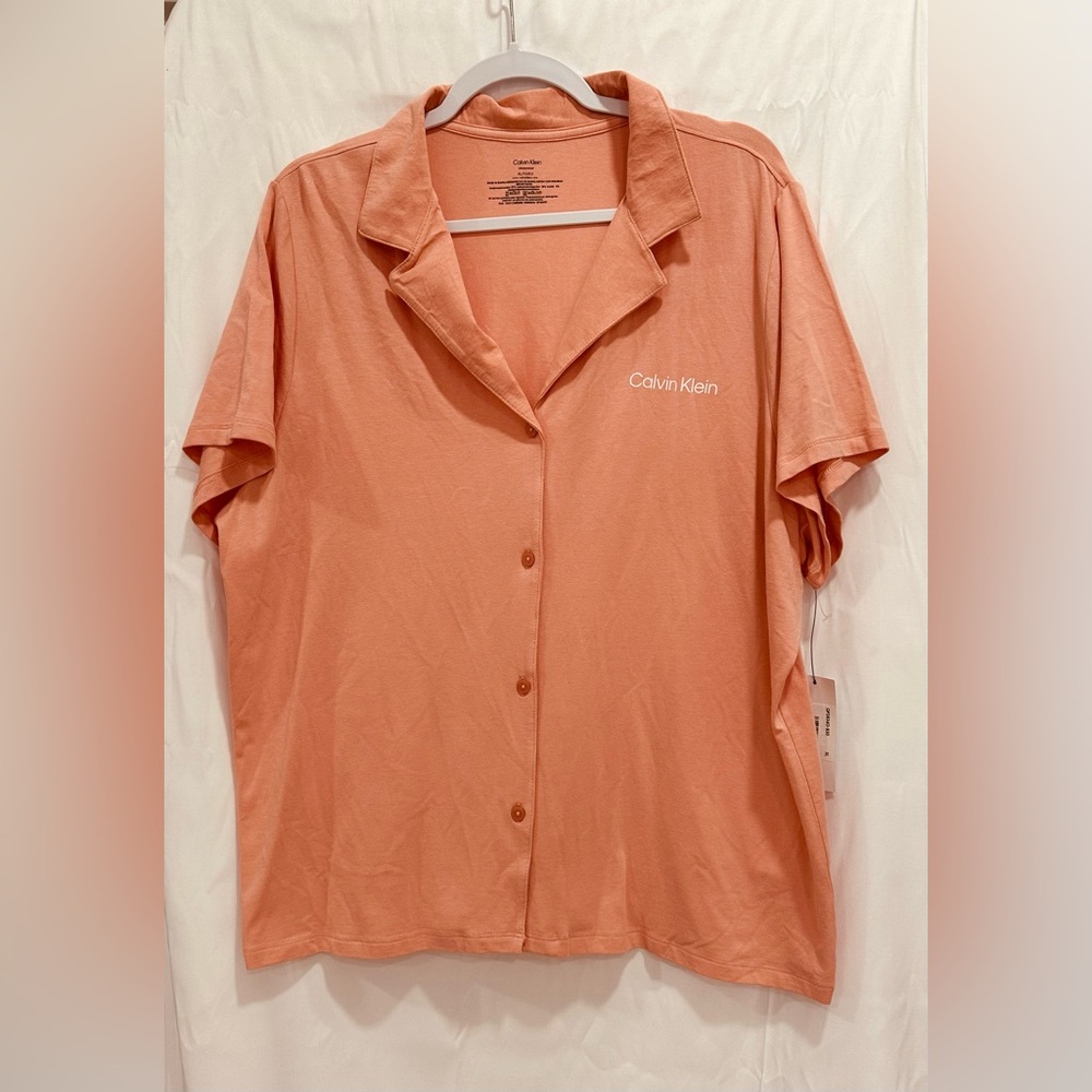 Calvin Klein Women's Size XL Peach Sleepwear Short Sleeve Button Up Top NWT